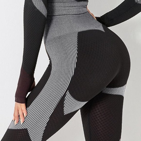 Silver & Black High-Waisted Activewear Set Leggings - Picture 2 of 3